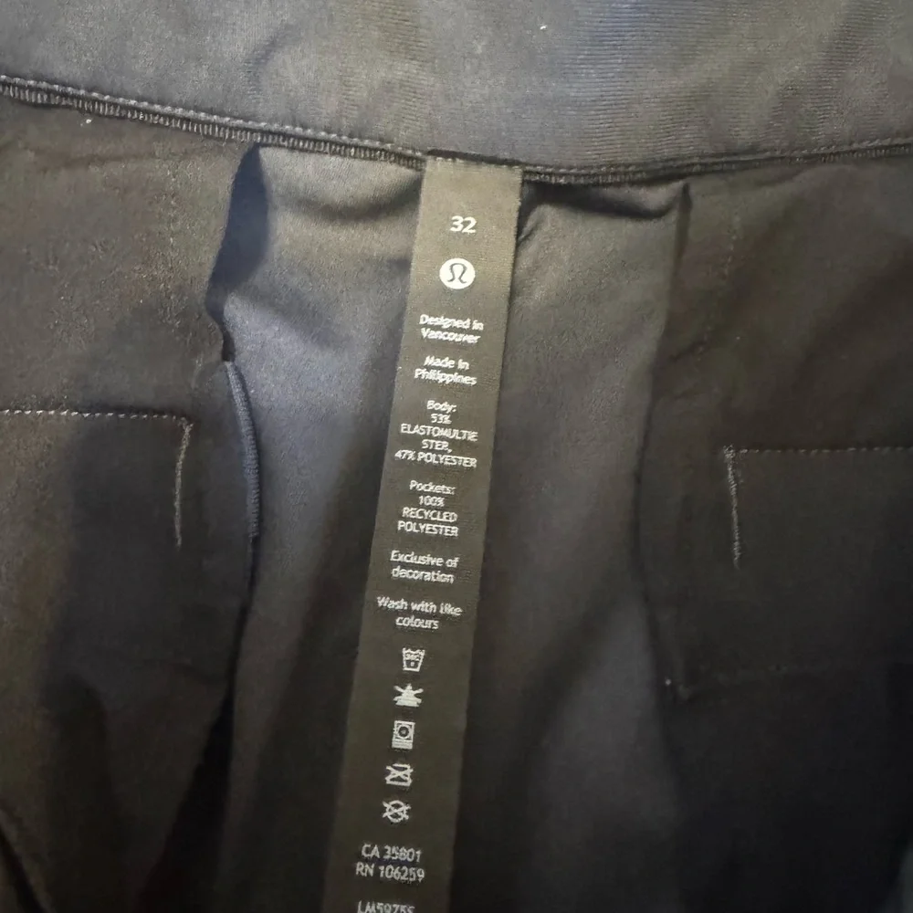Lululemon ABC Pants Men's 32 Navy Blue Slim Fit Stretch Casual Golf Travel